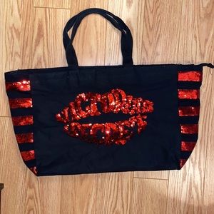 Victoria Secret zip bag